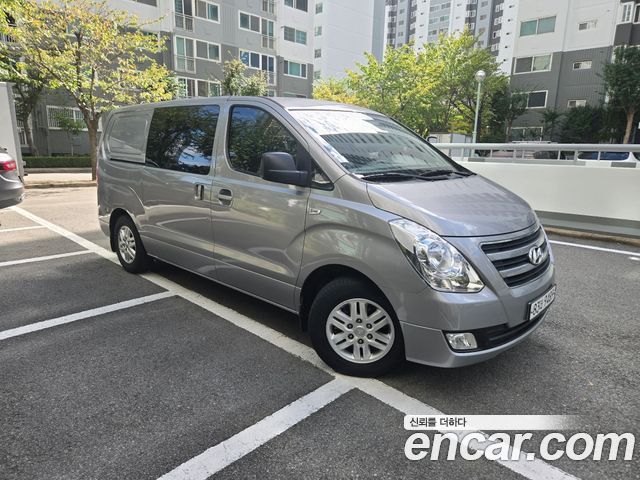 Hyundai Starex 5-Seater VAN CVX Luxury — пробег 213 473 км — фото 3 из 5