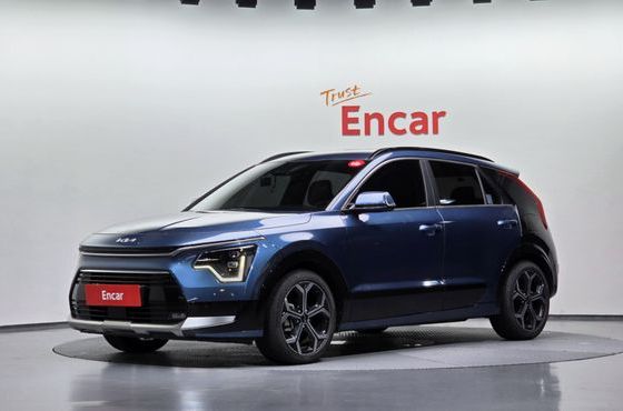 Kia Niro Signature — пробег 18 438 км — фото 1 из 5