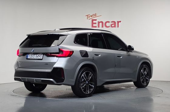 BMW X1 sDrive 20i M Sport — пробег 48 424 км — фото 2 из 5
