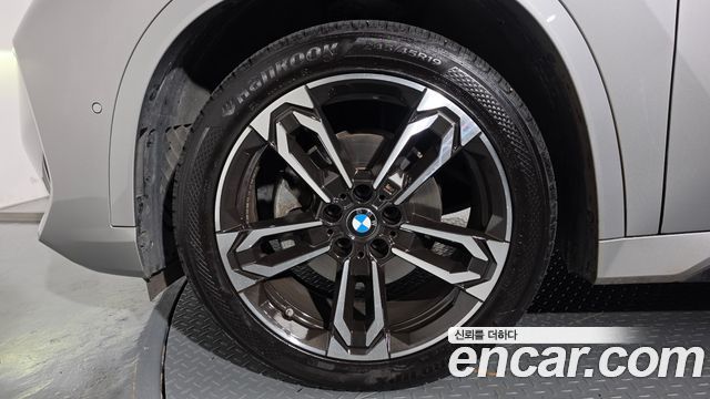 BMW X1 sDrive 20i M Sport — пробег 48 424 км — фото 5 из 5