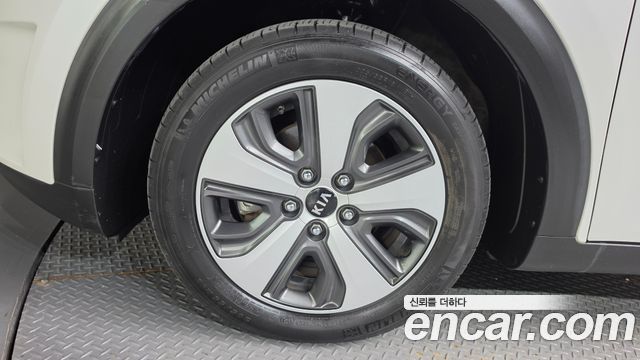 Kia Niro из Кореи Encar