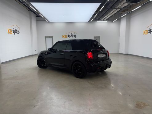 Mini Cooper Convertible JCW 3rd — пробег 67 321 км — фото 4 из 5