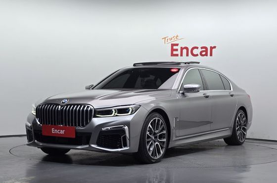 BMW 7-Series 740Li xDrive M Sport Package — пробег 53 036 км — фото 1 из 5