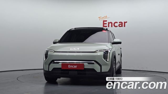 Kia EV3 Long Range 2WD Earth — пробег 81 484 км — фото 3 из 5