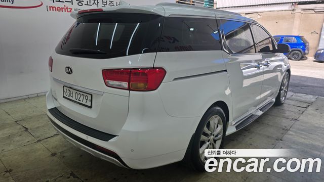 Kia Carnival 9-seater Prestige — пробег 132 314 км — фото 4 из 5