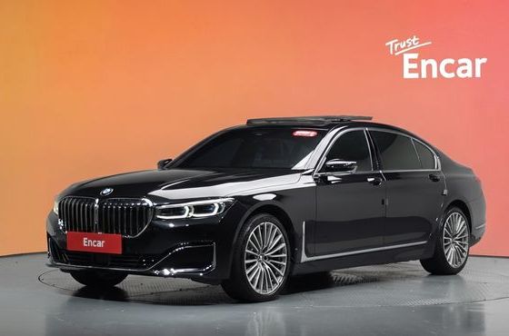 BMW 7-Series 740Li xDrive Design Pure Excellence — пробег 182 400 км — фото 1 из 5