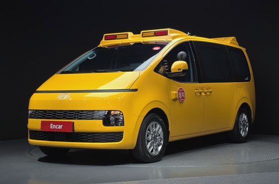 Hyundai Staria HEV 1.6T Kinder Safety Car 15-Seater — пробег 11 403 км — фото 1 из 5