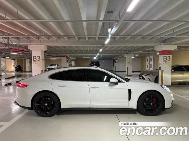 Porsche Panamera 3.0 AWD — пробег 234 404 км — фото 3 из 5