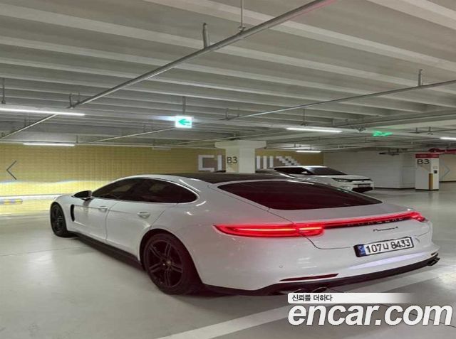 Porsche Panamera 3.0 AWD — пробег 234 404 км — фото 4 из 5