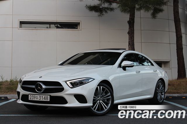 Mercedes-Benz CLS-Class CLS400d 4MATIC — пробег 81 800 км — фото 1 из 5