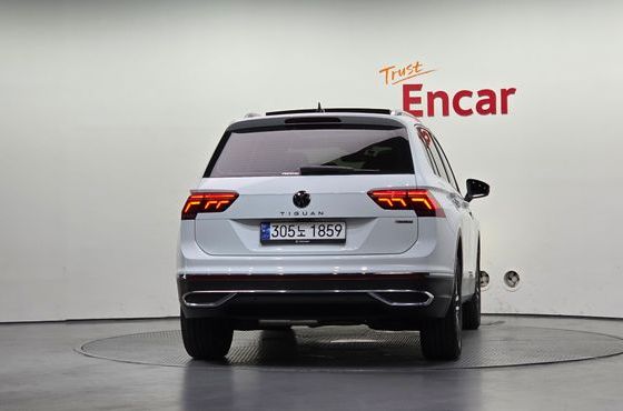 Volkswagen Tiguan 2.0 TDI 4Motion Prestige — пробег 12 306 км — фото 4 из 5