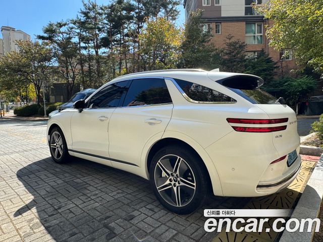 Genesis GV70 e-AWD — пробег 6 950 км — фото 2 из 5