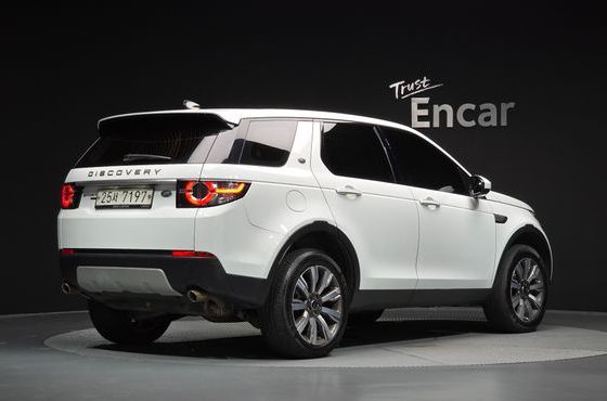 Land Rover Discovery Sport 2.0 TD4 HSE Luxury — пробег 117 275 км — фото 2 из 5