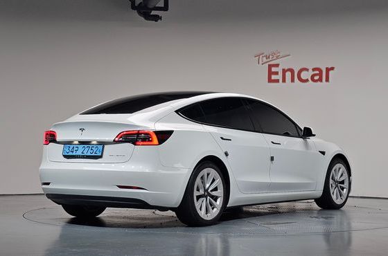 Tesla Model 3 Long Range AWD — пробег 95 642 км — фото 2 из 5