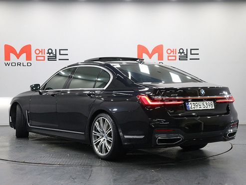 BMW 7-Series 740Li xDrive M Sport Package — пробег 51 018 км — фото 4 из 5