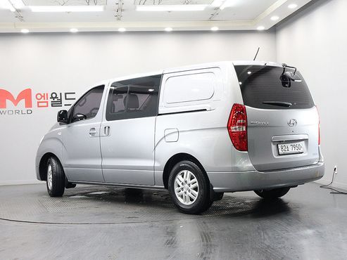 Hyundai Starex 5-Seater VAN Smart — пробег 74 679 км — фото 3 из 5