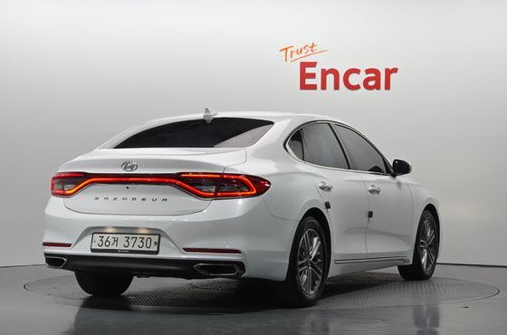 Hyundai Grandeur 2.4 Premium — пробег 141 802 км — фото 2 из 5