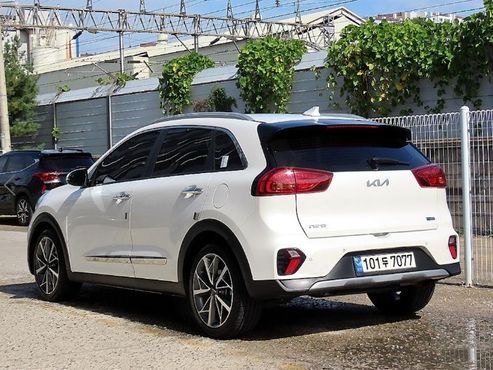 Kia Niro 1.6 HEV Signature — пробег 57 419 км — фото 3 из 5