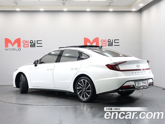 Hyundai Sonata 2.0 Premium Family — пробег 143 400 км — фото 3 из 5