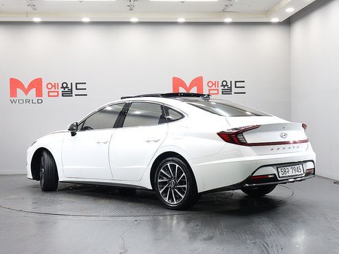 Hyundai Sonata 2.0 Premium Family — пробег 143 400 км — фото 3 из 5