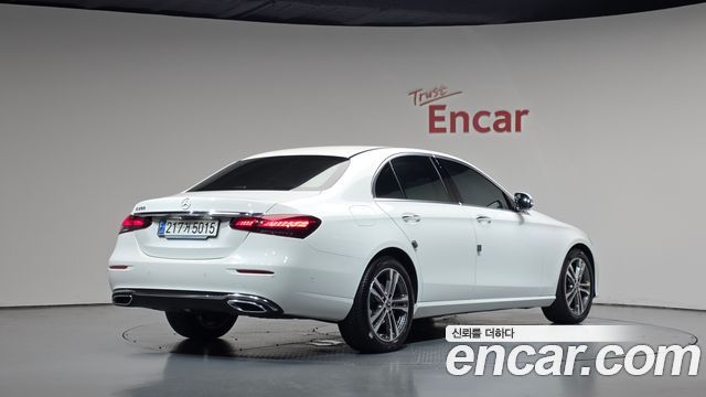 Mercedes-Benz E-Class из Кореи Encar