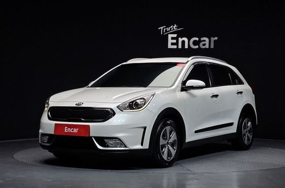 Kia Niro Prestige — пробег 162 620 км — фото 1 из 5