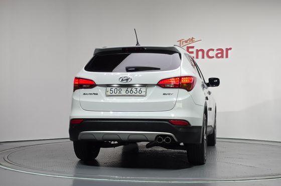 Hyundai Santafe Diesel(e-VGT) 2.0 2WD Exclusive — пробег 204 032 км — фото 4 из 5