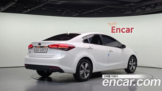 Kia K3 из Кореи Encar