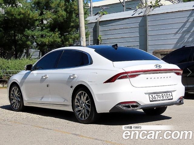 Hyundai Grandeur 3.3 Calligraphy — пробег 44 700 км — фото 3 из 5