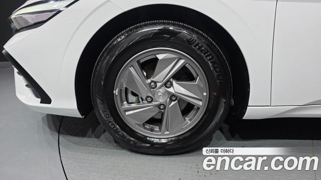 Hyundai AVANTE 1.6 Smart — пробег 5 620 км — фото 5 из 5