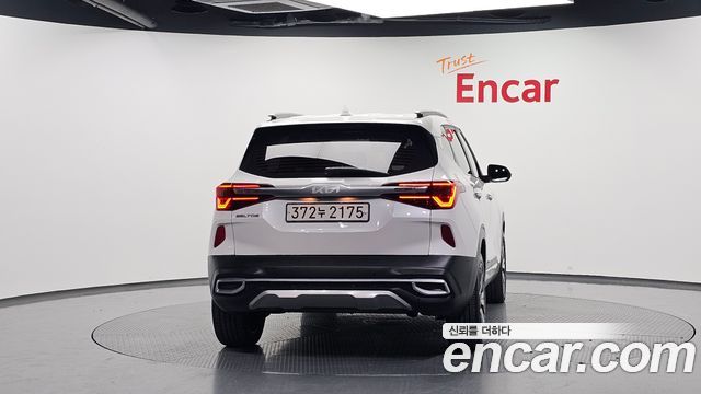 Kia Seltos из Кореи Encar