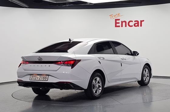 Hyundai AVANTE 1.6 Modern — пробег 74 518 км — фото 2 из 5