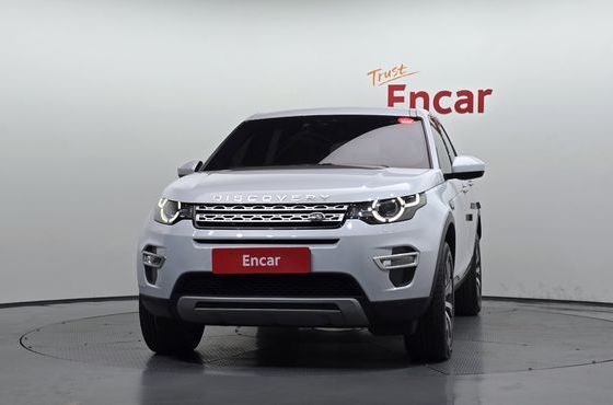 Land Rover Discovery Sport 2.0 TD4 HSE Luxury — пробег 124 897 км — фото 3 из 5