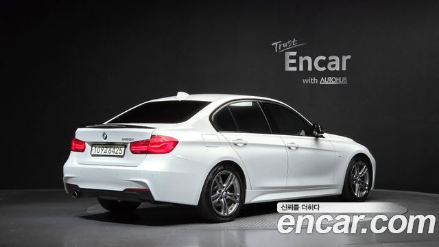 BMW 3-Series 320i M Sport — пробег 77 108 км — фото 2 из 5