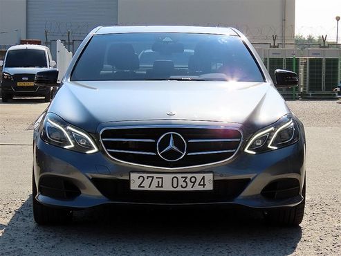 Mercedes-Benz E-Class E220 Bluetec Avantgarde Sport — пробег 81 498 км — фото 1 из 5