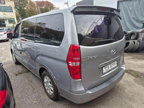 Hyundai Starex 12-Seater Wagon CVX Luxury — пробег 135 000 км — фото 5 из 5