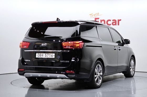 Kia Carnival Gasoline 7-Seater Limousine President — пробег 117 437 км — фото 2 из 5