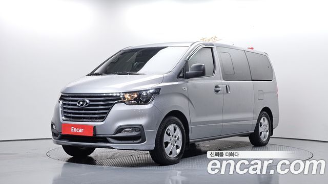 Hyundai Starex 12-Seater LPi Smart — пробег 47 479 км — фото 1 из 5