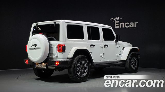 Jeep Wrangler 2.0 Sahara Power Top 4Door — пробег 30 886 км — фото 2 из 5