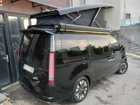 Hyundai Staria 4WD Camper Prestige Camper 11Seater — пробег 41 000 км — фото 2 из 5