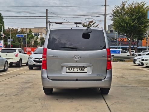 Hyundai Starex 5-Seater VAN Modern — пробег 228 789 км — фото 5 из 5