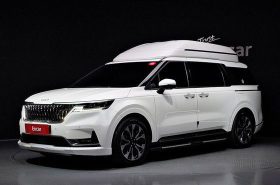 Kia Carnival Gasoline 7-Seater Hi-Limousine Signature — пробег 41 093 км — фото 1 из 5