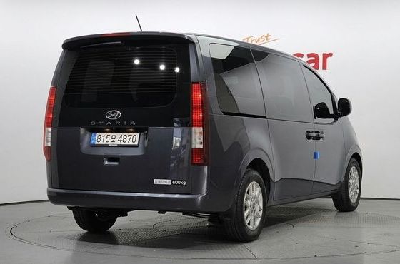 Hyundai Staria Cargo 5-Seater Modern — пробег 85 975 км — фото 2 из 5