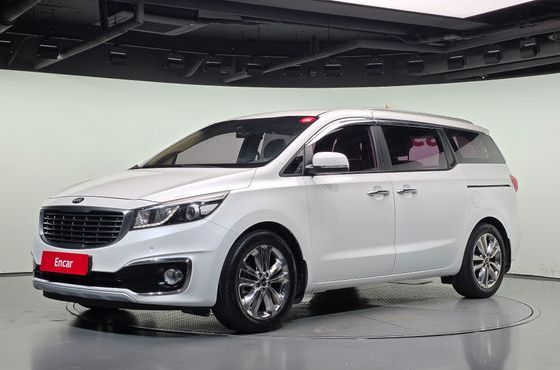 Kia Carnival 9-seater Prestige — пробег 123 162 км — фото 1 из 5