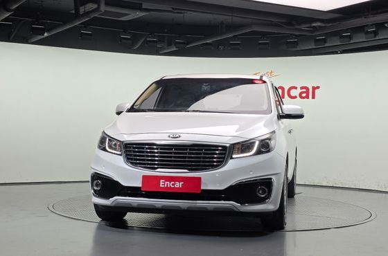 Kia Carnival 9-seater Prestige — пробег 123 162 км — фото 3 из 5