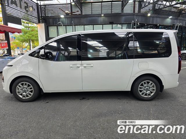 Hyundai Staria Tourer 11-Seater Modern — пробег 21 500 км — фото 4 из 5