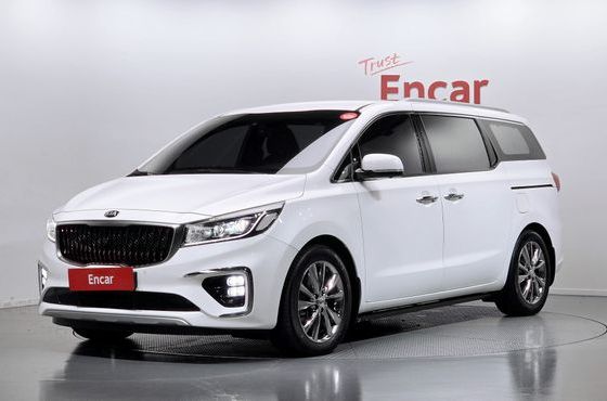 Kia Carnival 9-Seater Noblesse Special — пробег 185 992 км — фото 1 из 5