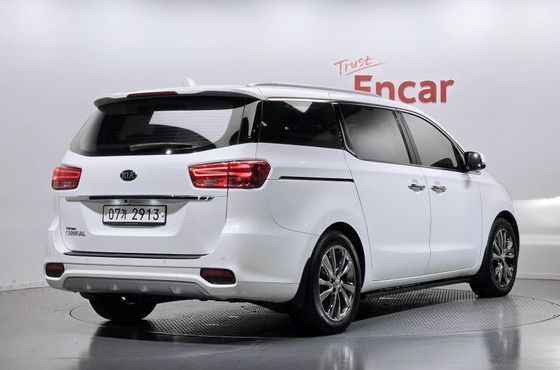 Kia Carnival 9-Seater Noblesse Special — пробег 185 992 км — фото 2 из 5