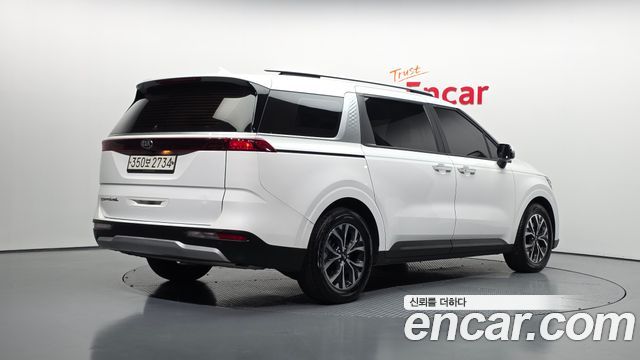 Kia Carnival Diesel 9-Seater Prestige — пробег 235 572 км — фото 2 из 5