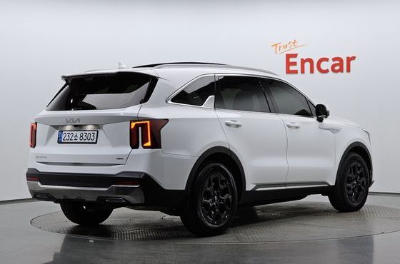 Kia Sorento HEV 1.6 2WD Signature — пробег 7 624 км — фото 2 из 5